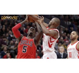 NBA: Paul dan Gordon Bantu Rockets Sikat Bulls | Judi Online Indonesia